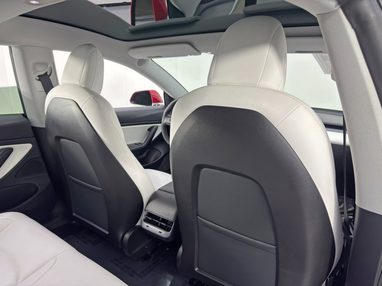 Used 2020 Tesla Model 3 Standard Range Plus image 35