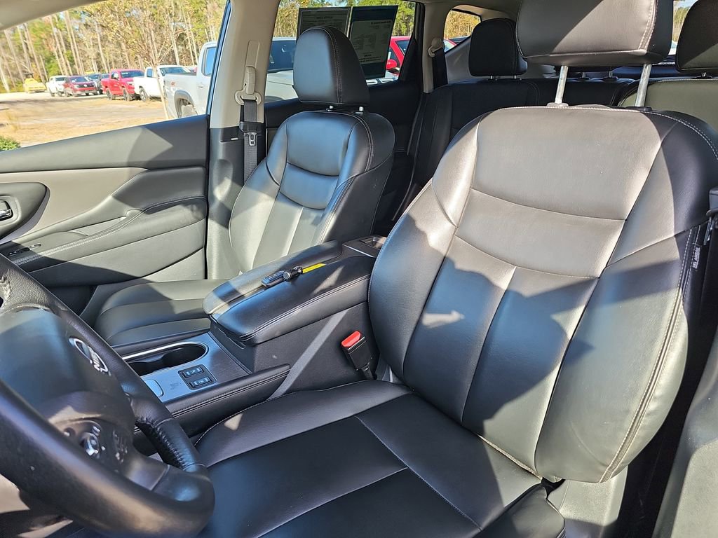 Used 2024 Nissan Murano SV w/ SV Midnight Edition Package image 19
