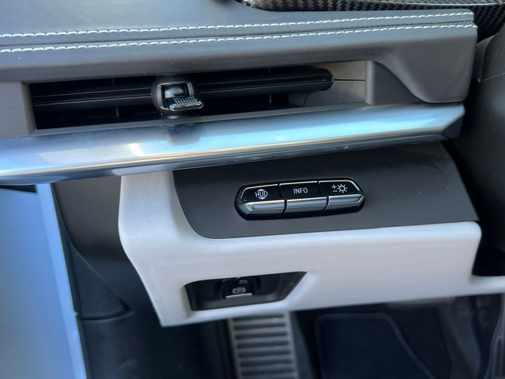 Used 2023 Chevrolet Corvette Stingray Premium Conv w/ Z51 Performance Package image 17