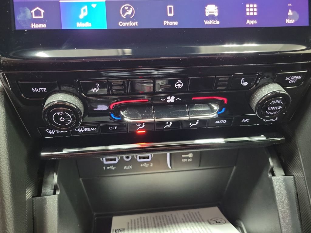 New 2025 Jeep Grand Cherokee L Limited w/ Black Appearance Package image 22