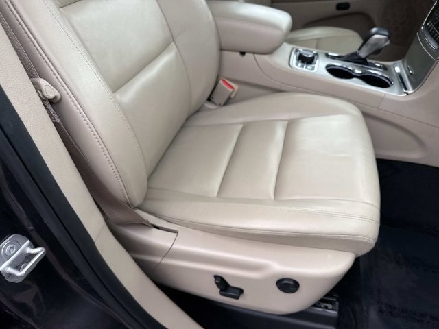 Used 2017 Jeep Grand Cherokee Limited AWD/4WD image 10