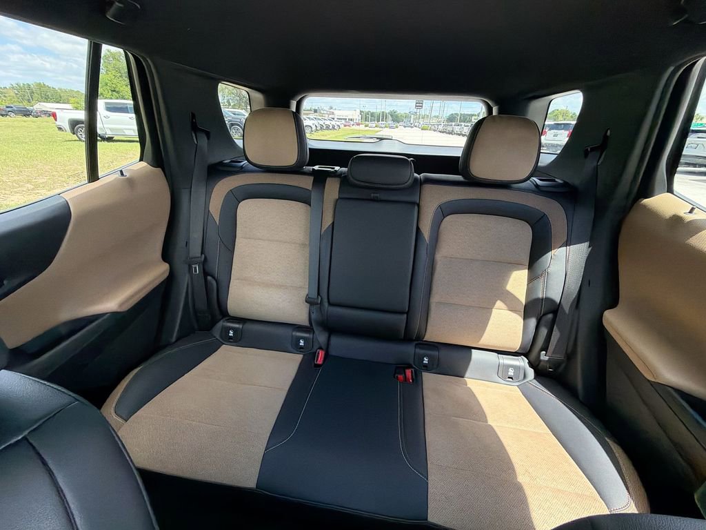Used 2025 Chevrolet Equinox ACTIV w/ Safety and Technology Package FWD image 13