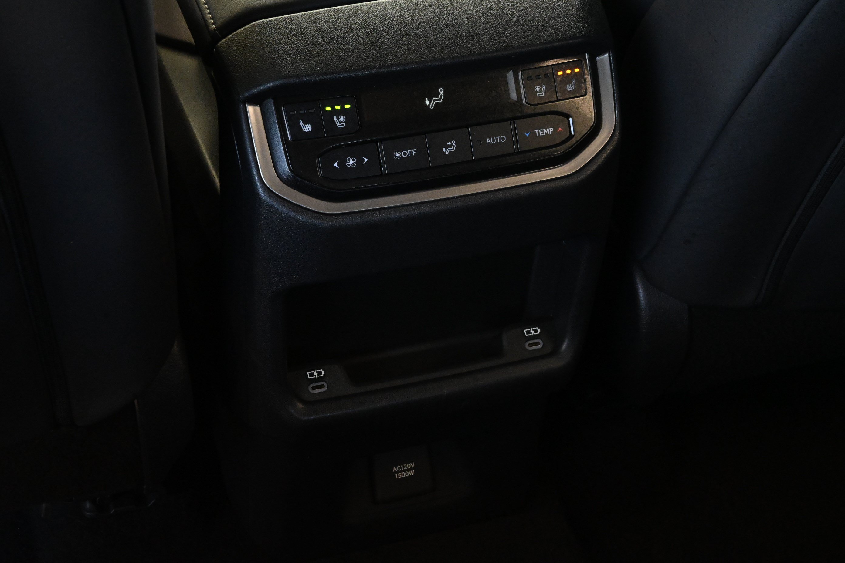 Used 2024 Lexus TX 500h AWD w/ Technology Package image 31
