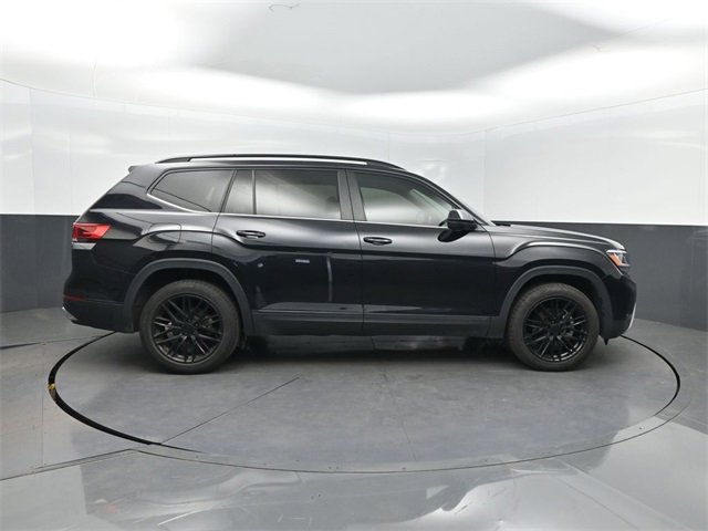 Used 2022 Volkswagen Atlas SE image 30