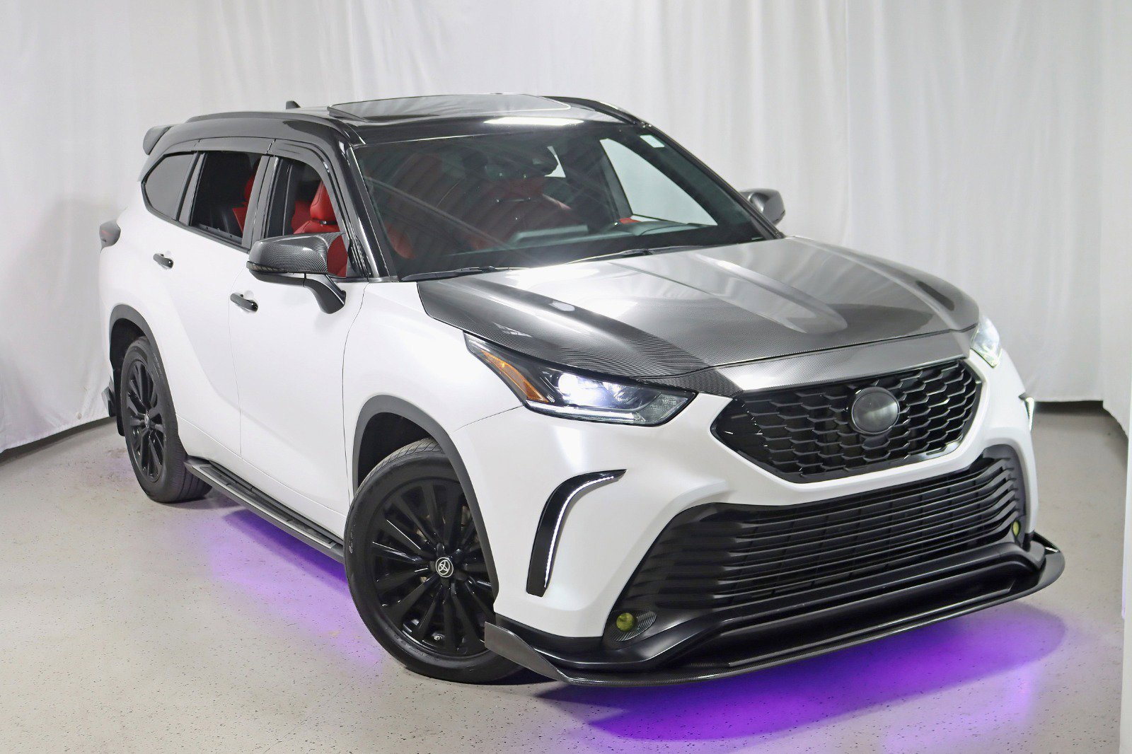 Used 2021 Toyota Highlander XSE AWD/4WD image 6
