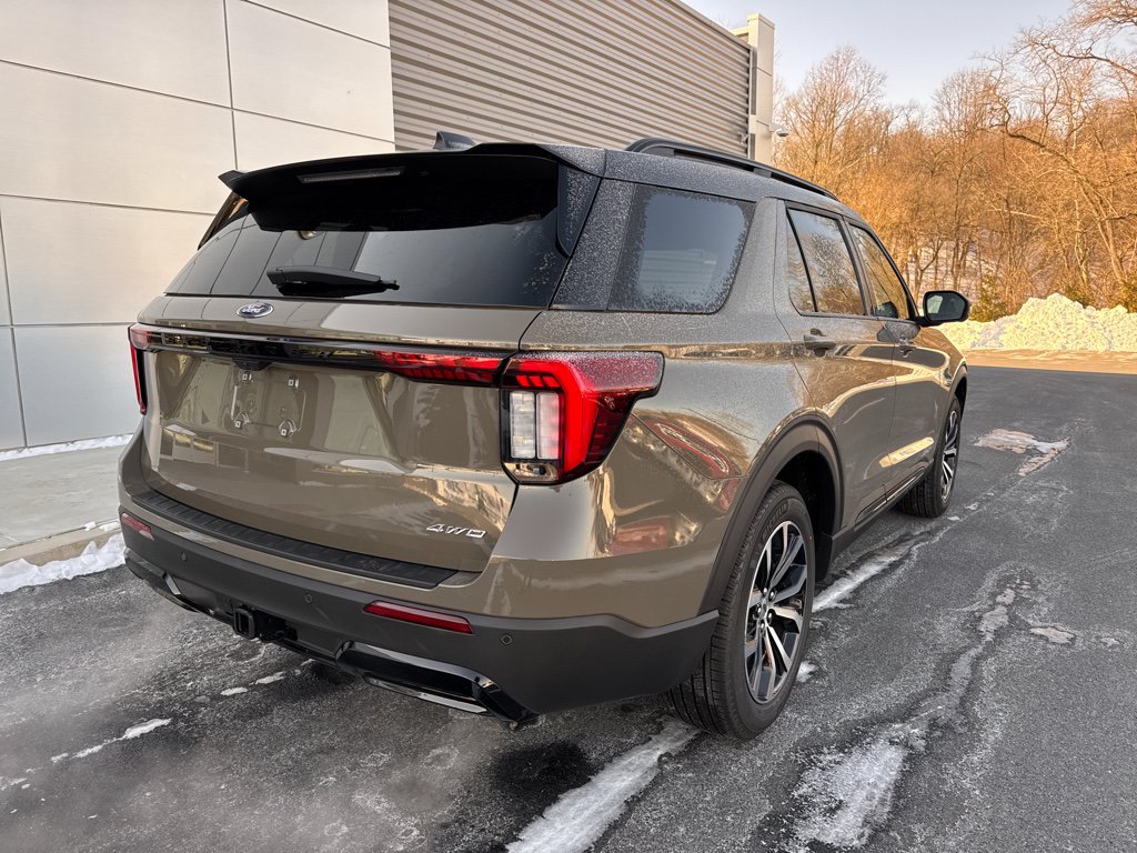 New 2026 Ford Explorer ST-Line AWD/4WD image 18