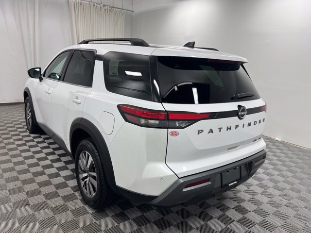 Used 2026 Nissan Pathfinder SL AWD/4WD image 6