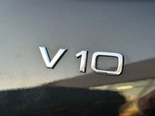 Used 2011 Audi R8 V10 image 8