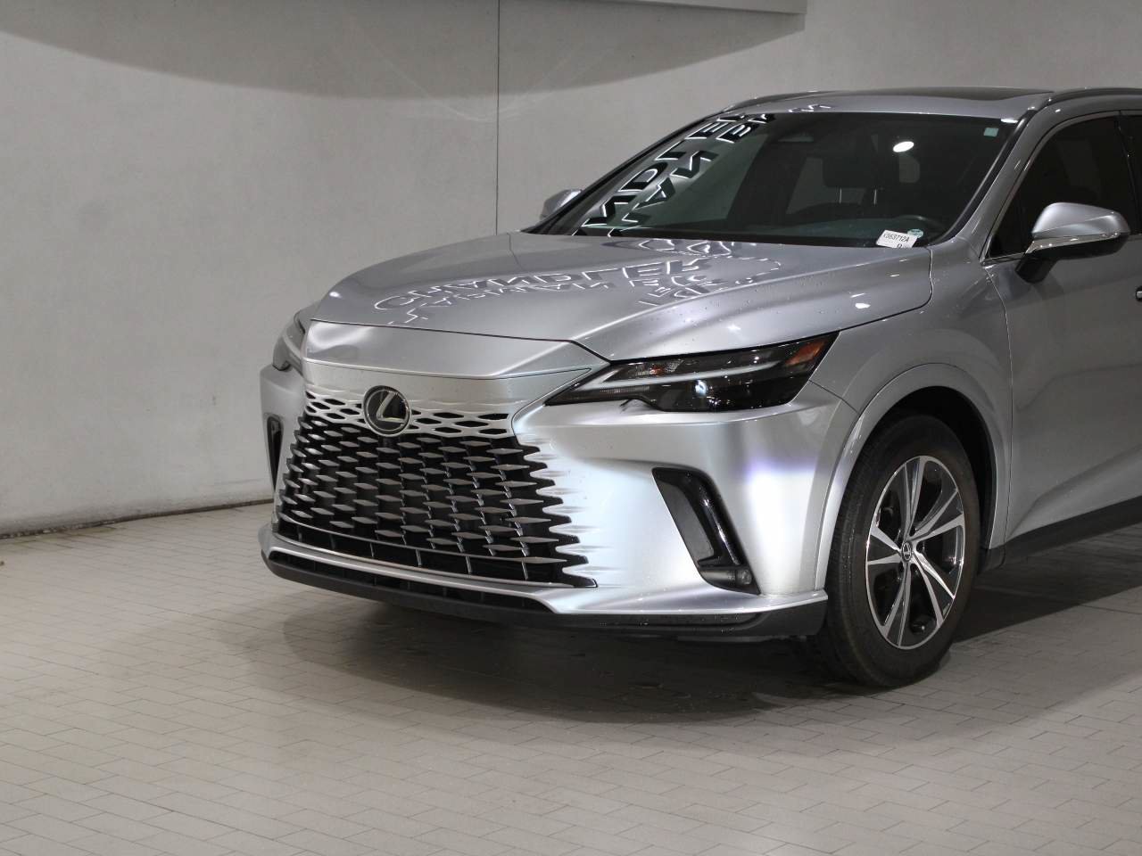 Used 2023 Lexus RX 350 Premium w/ Cold Area Package AWD/4WD image 2