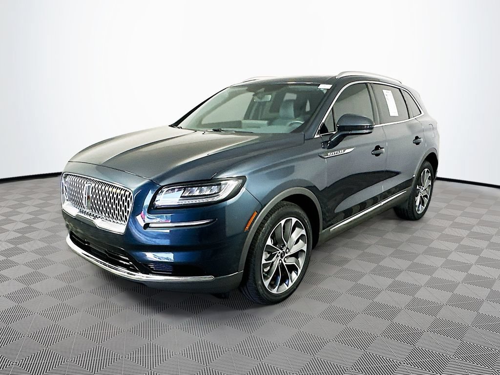 Used 2023 Lincoln Nautilus Reserve AWD/4WD image 4