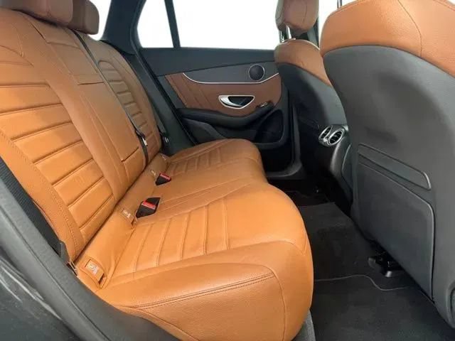Used 2022 Mercedes-Benz GLC 300 4MATIC image 15