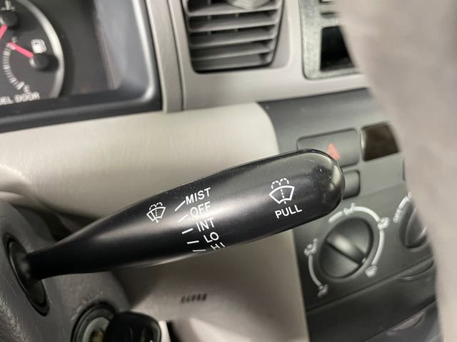 Used 2005 Toyota Corolla CE FWD image 10
