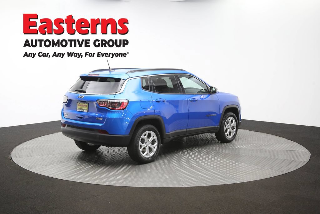 Used 2024 Jeep Compass Latitude AWD/4WD image 39