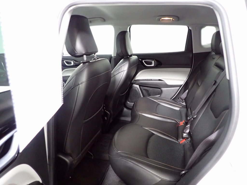 Used 2022 Jeep Compass Limited image 29