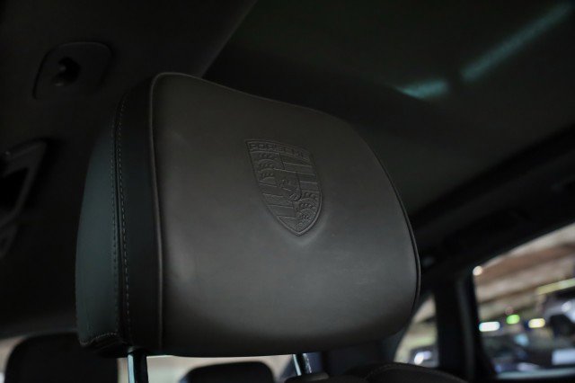 Used 2018 Porsche Macan image 28