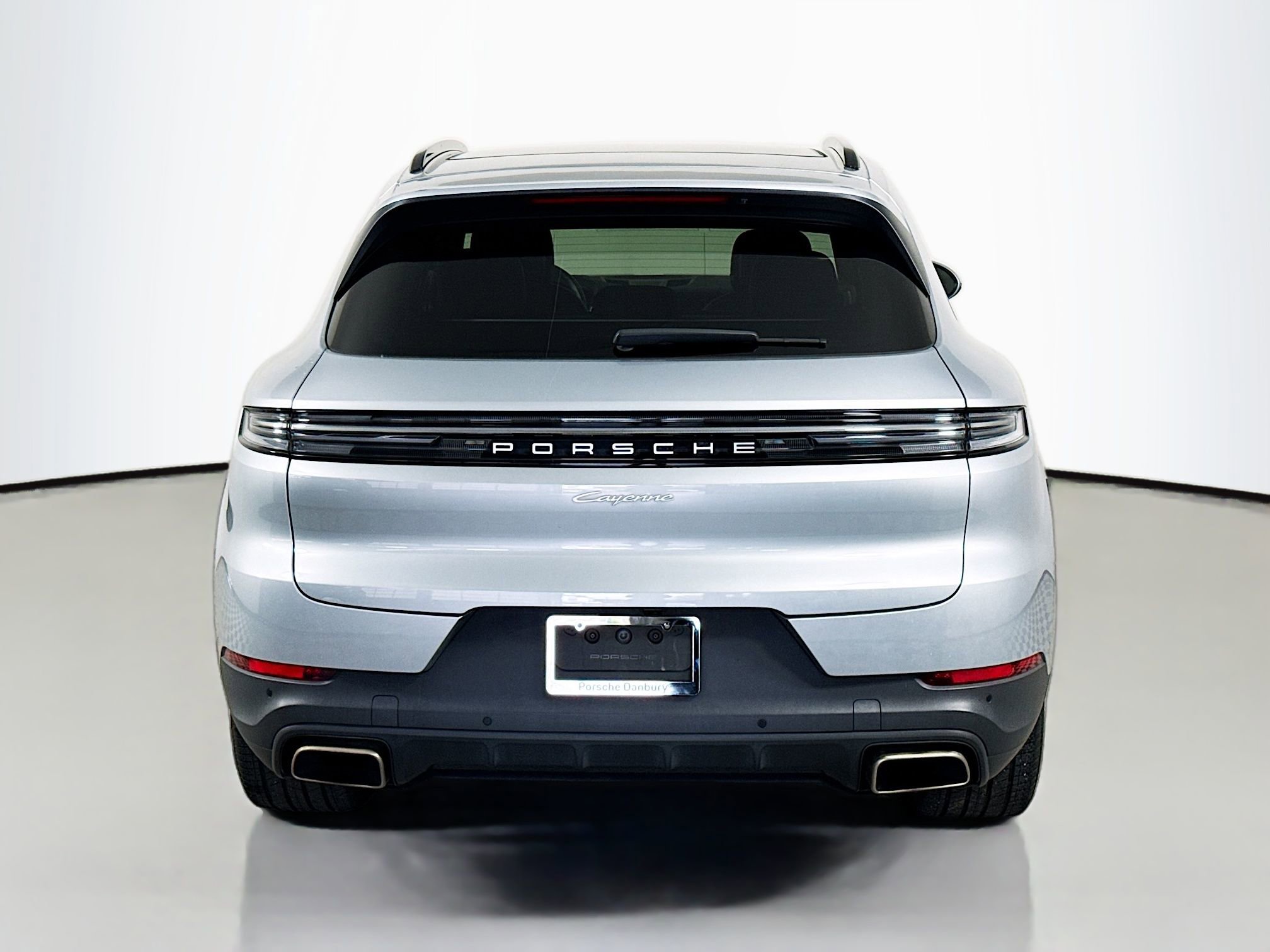 Certified 2024 Porsche Cayenne AWD/4WD image 10
