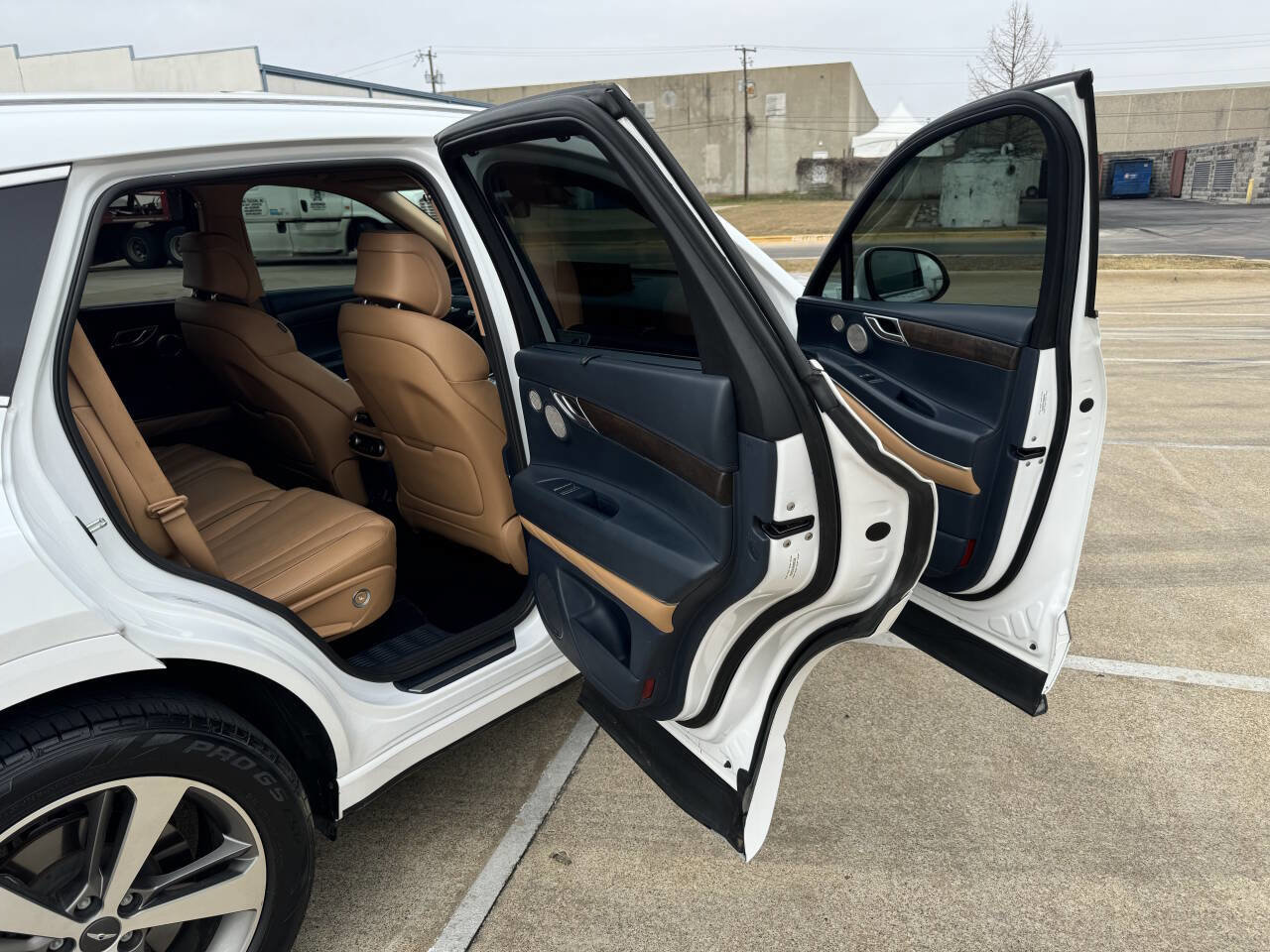 Used 2022 Genesis GV80 3.5T Advanced + image 17