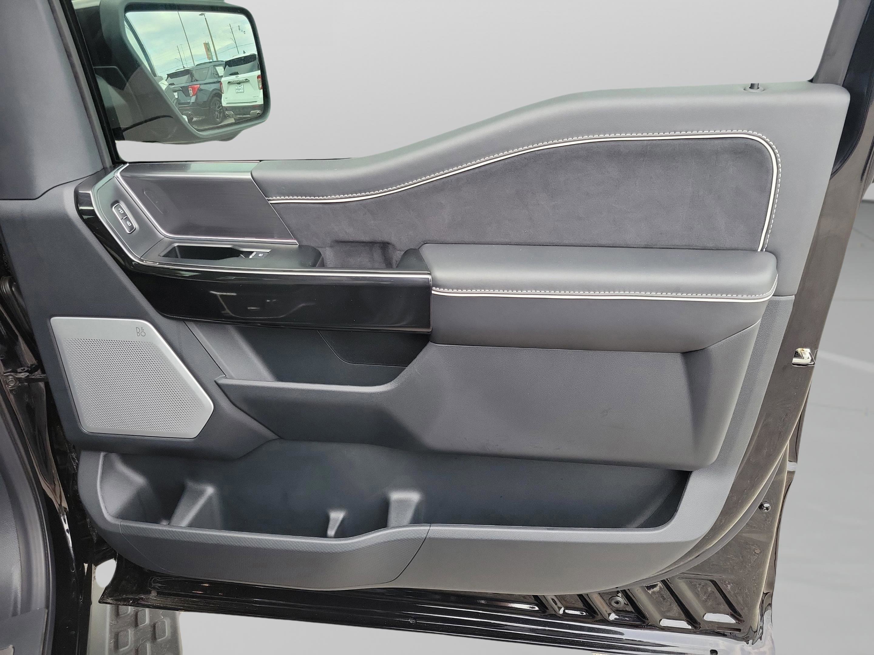 New 2025 Ford F150 Lightning Platinum image 8