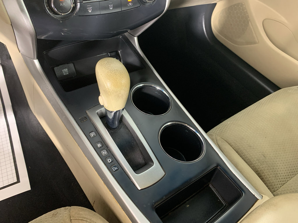 Used 2015 Nissan Altima 2.5 S w/ Sport Value Package image 21