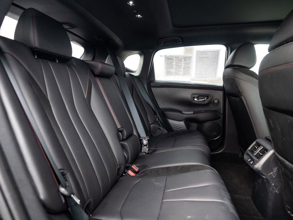 Certified 2025 Acura ADX A-Spec image 39