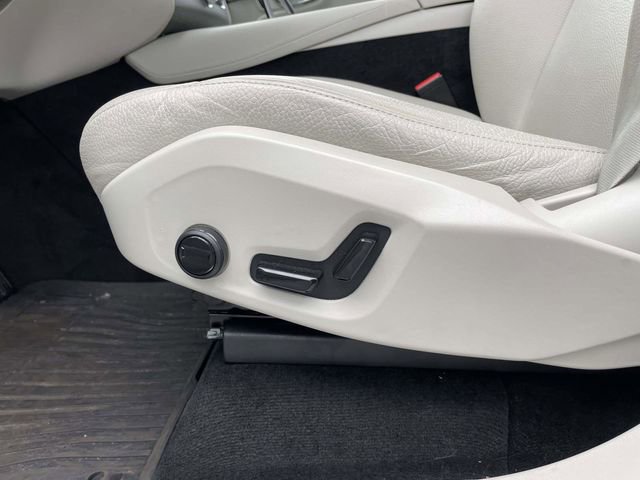 Used 2023 Volvo XC90 B6 Core w/ Climate Package image 21