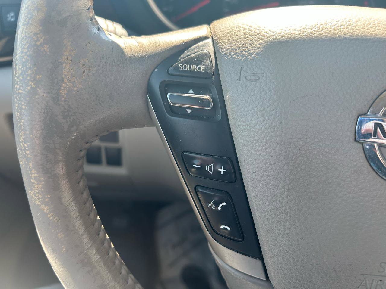 Used 2014 Nissan Quest SV image 17