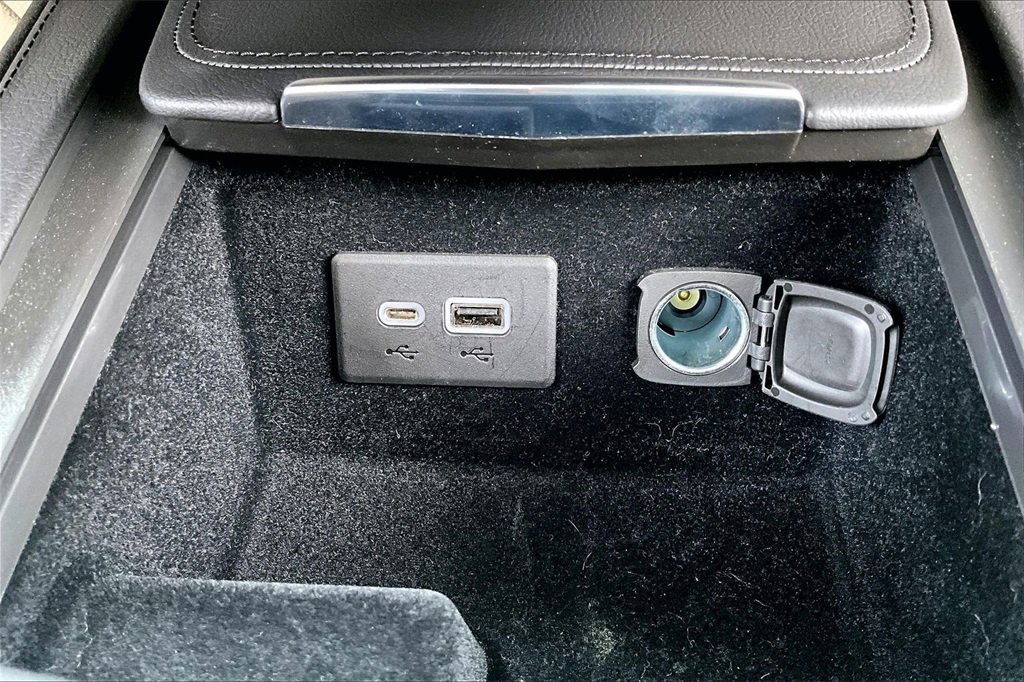 Used 2023 Cadillac XT4 Premium Luxury w/ Cold Weather Package image 26