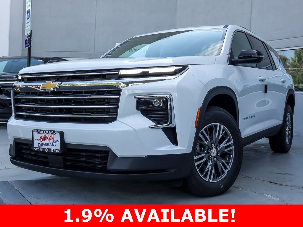 New 2026 Chevrolet Traverse LT w/ Driver Confidence Package image 2