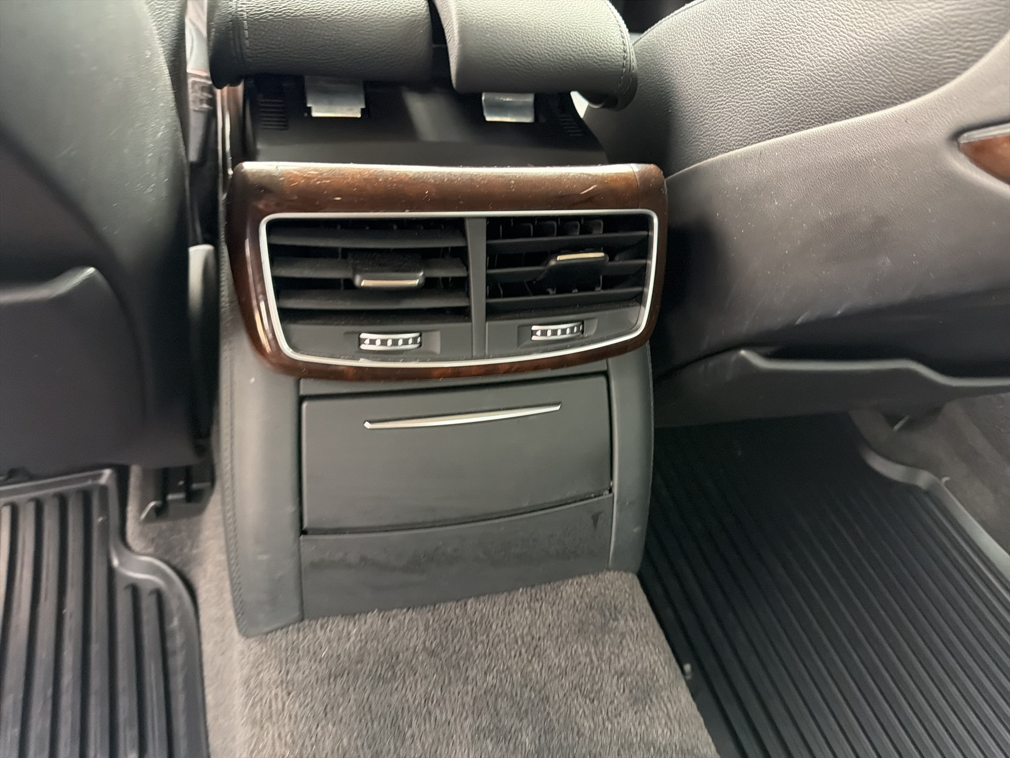Used 2015 Audi A8 L 4.0T AWD/4WD image 23