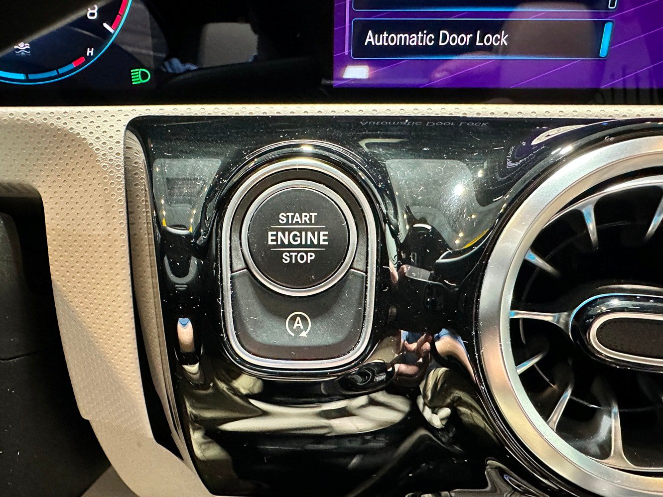 Certified 2022 Mercedes-Benz A 220 4MATIC image 20