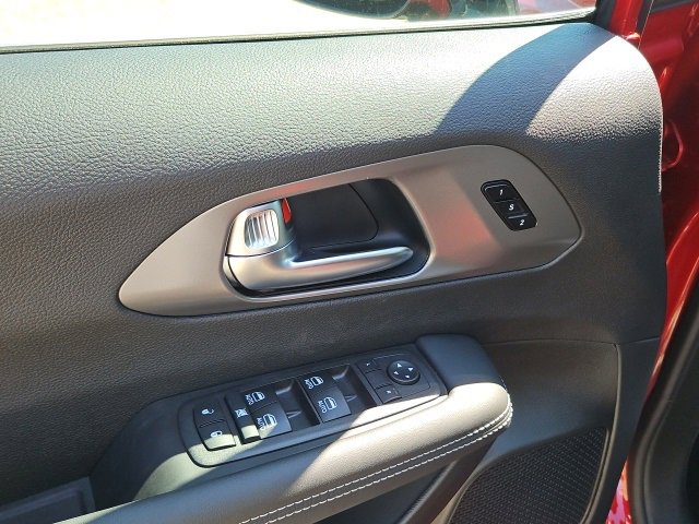 New 2026 Chrysler Pacifica Select image 13