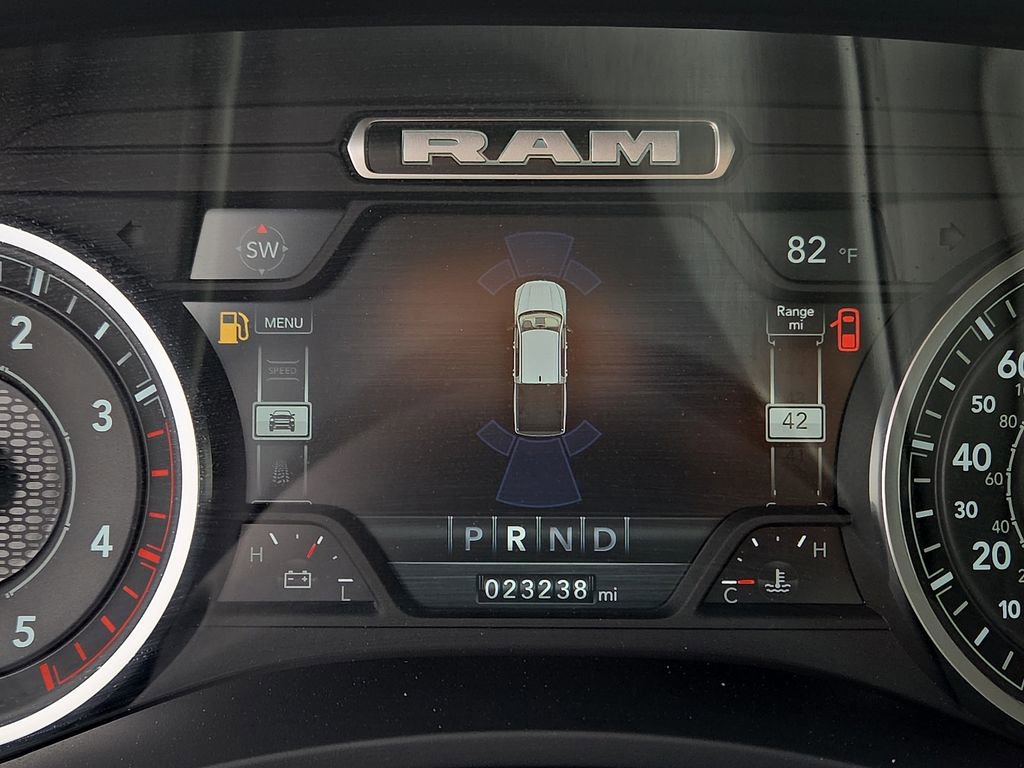 Used 2024 RAM 2500 Laramie w/ Towing Technology Group AWD/4WD image 15