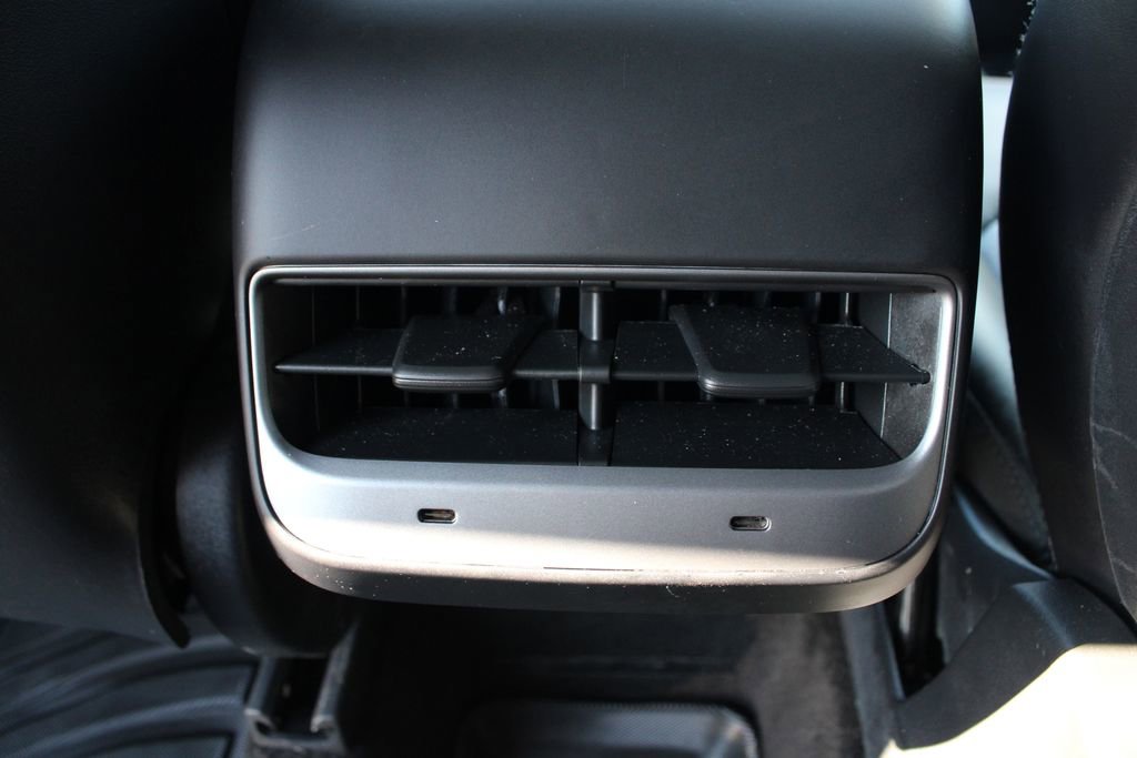 Used 2021 Tesla Model Y Performance image 27