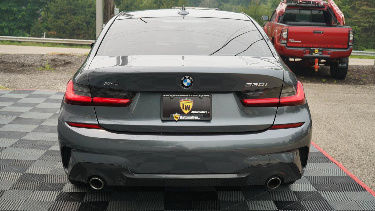 Used 2020 BMW 330i xDrive Sedan w/ M Sport Package AWD/4WD image 11