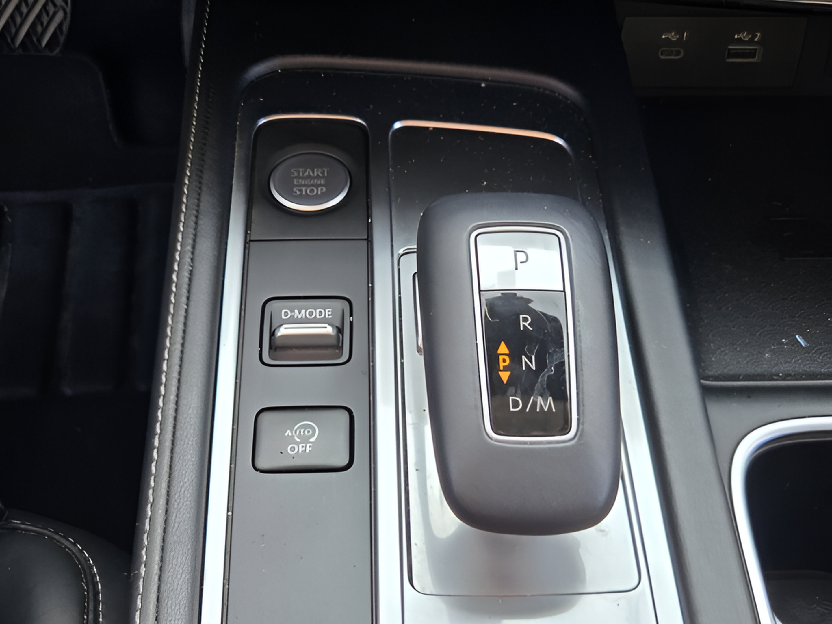 Used 2024 INFINITI QX60 Luxe w/ Performance Audio Package FWD image 16