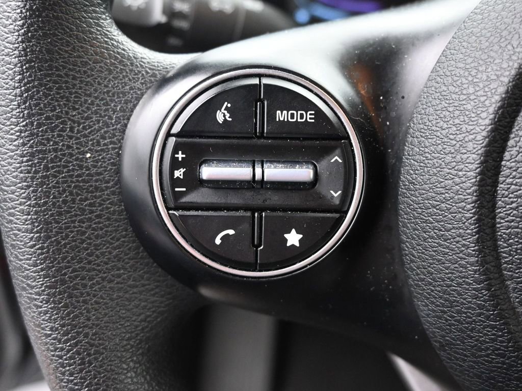 Used 2025 Kia Soul LX w/ LX Technology Package image 26