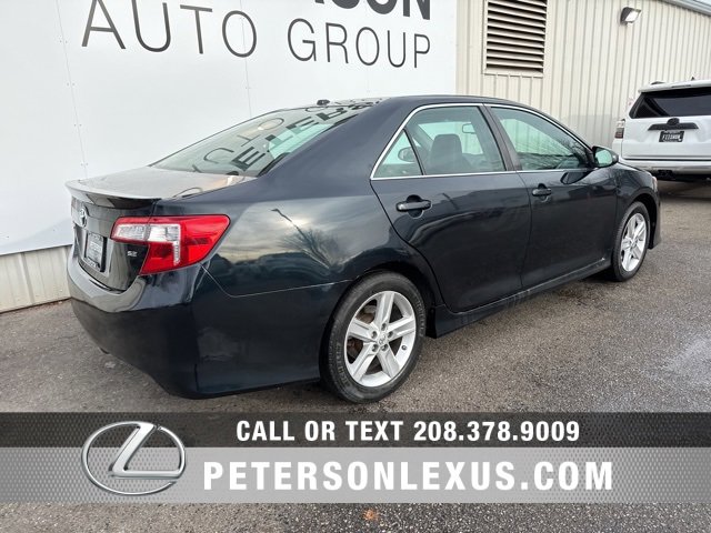 Used 2013 Toyota Camry SE image 3