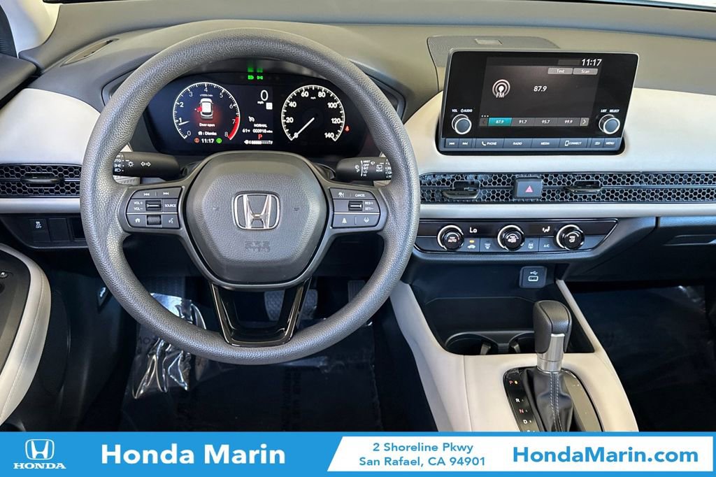 Used 2025 Honda HR-V LX image 17