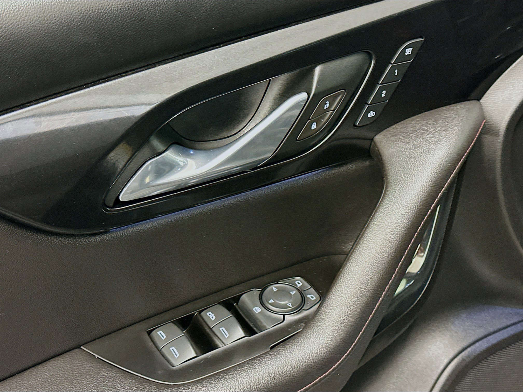 Used 2021 Chevrolet Blazer RS w/ Enhanced Convenience Package image 15