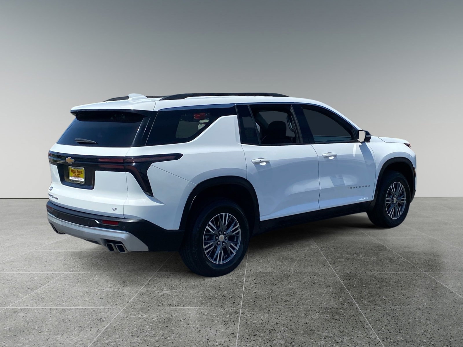 Used 2024 Chevrolet Traverse LT AWD/4WD image 5