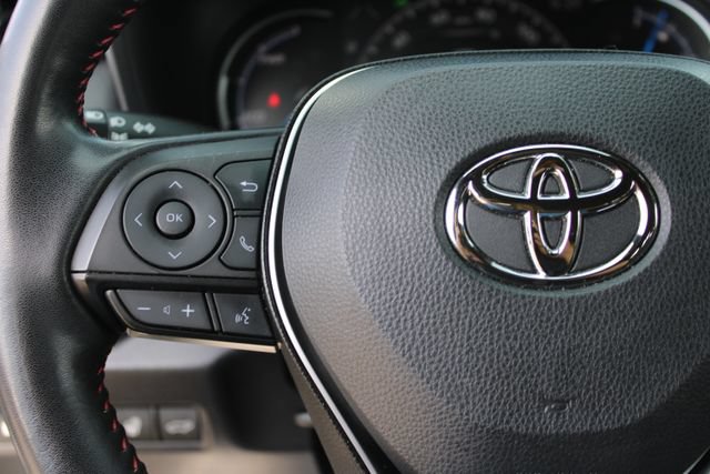 Used 2021 Toyota RAV4 SE w/ Weather & Moonroof Package AWD/4WD image 20