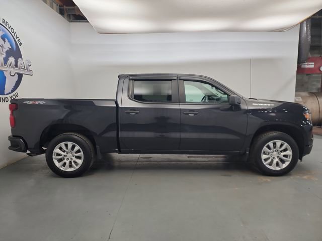 Used 2022 Chevrolet Silverado 1500 Custom image 11