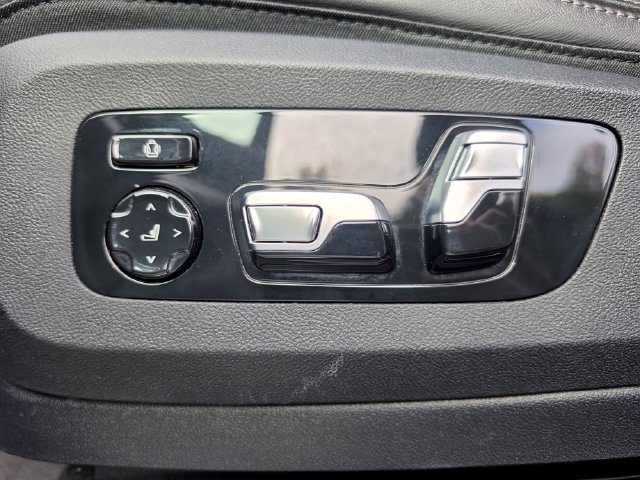 Used 2024 BMW X5 xDrive40i AWD/4WD image 19
