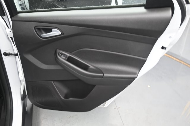 Used 2017 Ford Focus SE FWD image 14