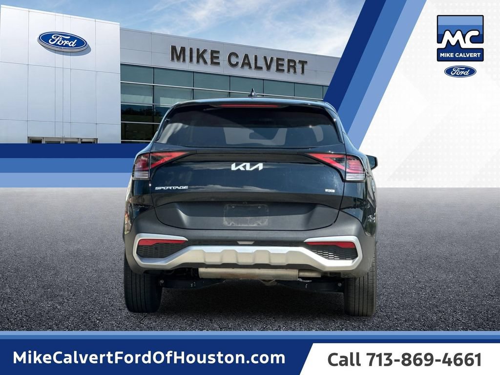 Used 2025 Kia Sportage LX AWD/4WD image 4