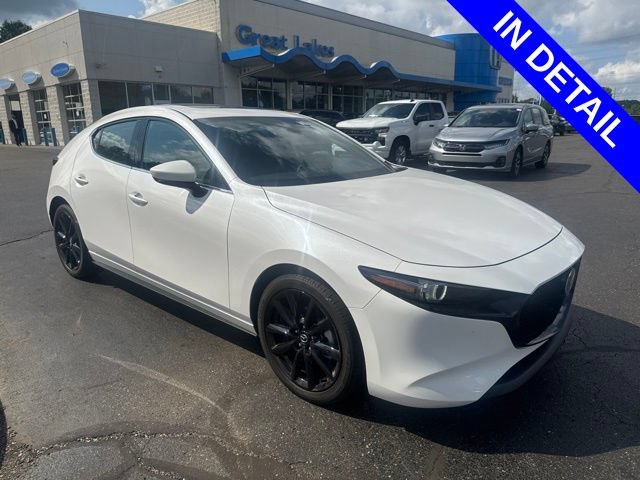 Used 2022 MAZDA MAZDA3 s FWD image 1