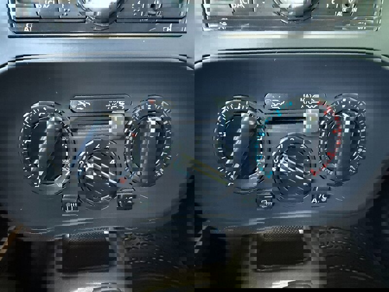 Used 2014 Nissan Juke S w/ Midnight Edition 2.0 image 29