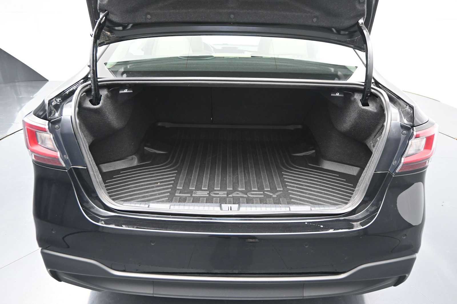 Used 2020 Subaru Legacy Limited AWD/4WD image 6