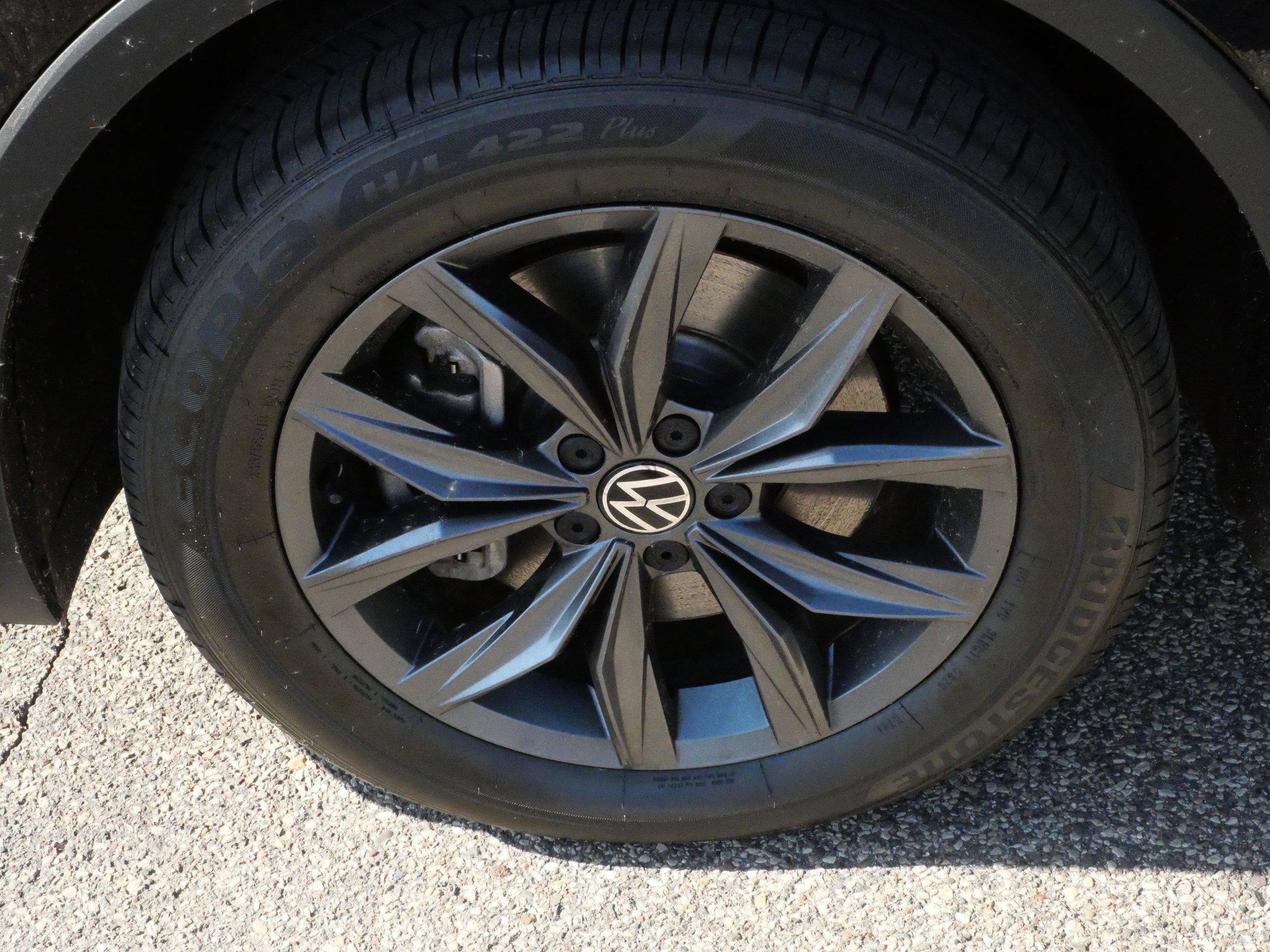 Certified 2023 Volkswagen Tiguan SE w/ Panoramic Sunroof Package FWD image 9