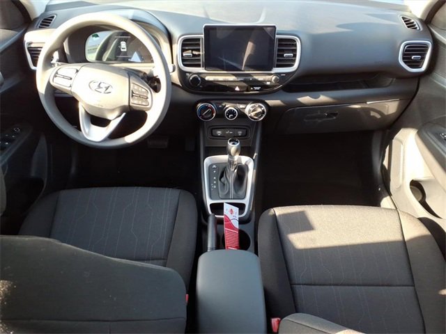 New 2026 Hyundai Venue SE image 6